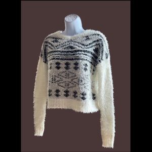 Mudd Black and White Cropped Sweater Size Small